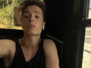 MihaelSummers cam